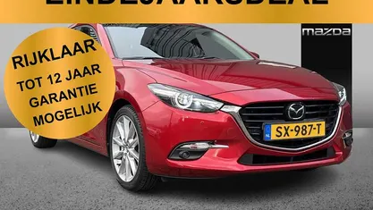 Soul red Gebruikt 2018 Mazda 3 Hatchback | € 18.595 (Eerlijke prijs)