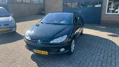 Zwart Occasion 2006 Peugeot 206 CC Cabriolet | € 1.750 (Eerlijke prijs)