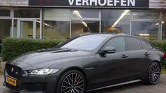 Grijs Gebruikt 2016 Jaguar XE S Sedan | € 24.950 (Eerlijke prijs)