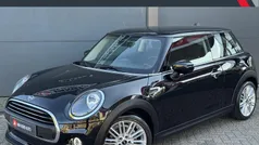 Zwart Gebruikt 2019 Mini Cooper Salt Hatchback | € 16.430 (Eerlijke prijs)