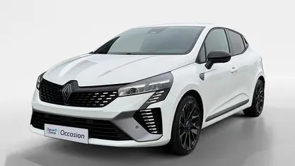 Licht ijswit 369 Occasion 2024 Renault Clio V Esprit Alpine Hatchback | € 24.435 (Eerlijke prijs)