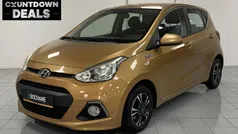 Oranje Gebruikt 2015 Hyundai i10 Comfort Hatchback | € 7.544 (Eerlijke prijs)