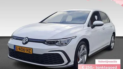 Wit Occasion 2021 VW Golf VIII GTE Hatchback | € 21.440 (Eerlijke prijs)