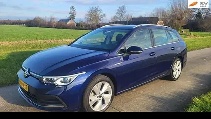 Gebruikt 2021 VW Golf VIII Style Stationwagen | € 19.750 (Eerlijke prijs)