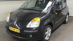 Zwart Gebruikt 2005 Renault Modus Luxe MPV | € 1.945 (Eerlijke prijs)