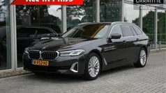 Grijs Gebruikt 2021 BMW 520 Luxury Line Stationwagen | € 36.950 (Eerlijke prijs)
