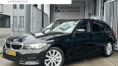 Zwart Gebruikt 2020 BMW 330 Stationwagen | € 26.999 (Goede deal)