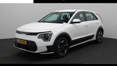 Wit Gebruikt 2024 Kia e-Niro Light SUV | € 30.940 (Super prijs)