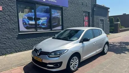 Grijs Gebruikt 2014 Renault Mégane III LIMITED Hatchback | € 5.499 (Eerlijke prijs)