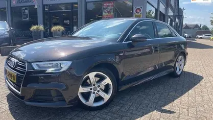 Occasion 2017 Audi A3 S-Line Sedan | € 15.750 (Eerlijke prijs)