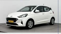 Wit Gebruikt 2022 Hyundai i10 Comfort Hatchback | € 14.400 (Eerlijke prijs)