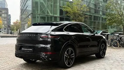 Occasion 2020 Porsche Cayenne SUV | € 62.950 (Eerlijke prijs)
