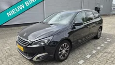 Zwart Gebruikt 2017 Peugeot 308 Premium Stationwagen | € 6.888 (Super prijs)