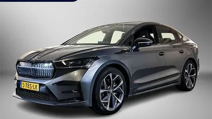 Grijs Gebruikt 2023 Skoda Enyaq iV RS SUV | € 35.995 (Eerlijke prijs)