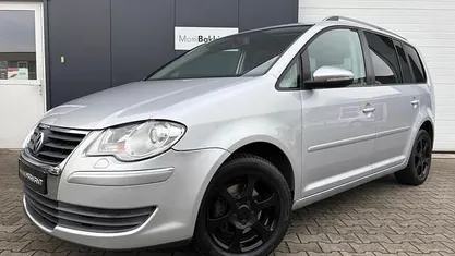 Occasion 2009 VW Touran Highline MPV | € 3.750 (Goede deal)