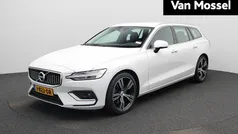 Wit Gebruikt 2020 Volvo V60 Inscription Stationwagen | € 27.945 (Eerlijke prijs)