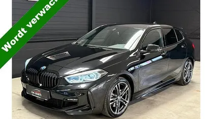 Gebruikt 2023 BMW 118 M Sport Hatchback | € 27.450 (Eerlijke prijs)