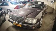 Gebruikt 1993 Mercedes E300 Cabriolet | € 19.950