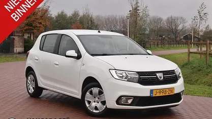 Occasion 2020 Dacia Sandero Comfort Hatchback | € 10.995 (Goede deal)