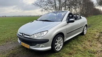 Gebruikt 2002 Peugeot 206 CC Cabriolet | € 1.950 (Eerlijke prijs)