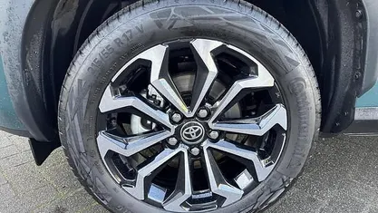 Occasion 2025 Toyota Yaris Cross Comfort SUV | € 31.900 (Eerlijke prijs)