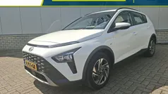 Atlas white Gebruikt 2024 Hyundai Bayon Comfort SUV | € 20.485 (Eerlijke prijs)