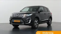 Zwart Gebruikt 2015 Suzuki Vitara SUV | € 14.935 (Eerlijke prijs)