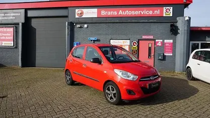 Rood Occasion 2012 Hyundai i10 Hatchback | € 2.950 (Eerlijke prijs)