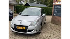 Gebruikt 2010 Renault Scénic III MPV | € 7.494 (Eerlijke prijs)