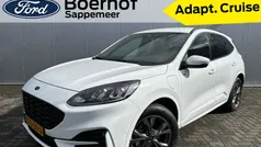 Wit Gebruikt 2023 Ford Kuga ST-Line SUV | € 32.890 (Eerlijke prijs)