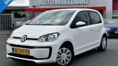 Wit Gebruikt 2017 VW up! move up! Hatchback | € 8.990 (Eerlijke prijs)
