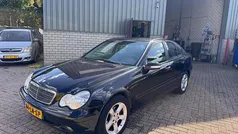 Zwart Gebruikt 2003 Mercedes C180 Classic Sedan | € 2.795 (Eerlijke prijs)