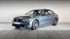 Blauw Gebruikt 2020 BMW 330 Sport Line Sedan | € 35.895 (Eerlijke prijs)