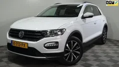 Wit Gebruikt 2018 VW T-Roc Sportline SUV | € 17.250 (Eerlijke prijs)