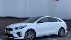 Wit Gebruikt 2019 Kia ProCeed Hatchback | € 23.749 (Eerlijke prijs)