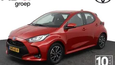 Rood Gebruikt 2023 Toyota Yaris Hatchback | € 22.950 (Eerlijke prijs)