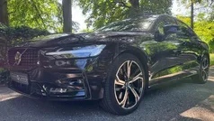 Zwart Gebruikt 2023 Volvo S60 Sedan | € 38.500 (Eerlijke prijs)