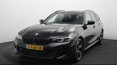 Zwart Gebruikt 2023 BMW 320 M Sport Stationwagen | € 37.950 (Eerlijke prijs)