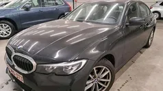 Zwart Gebruikt 2021 BMW 318 Sport Line Sedan | € 28.990 (Eerlijke prijs)