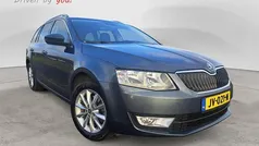 Grijs Gebruikt 2016 Skoda Octavia Ambition Stationwagen | € 11.499 (Eerlijke prijs)