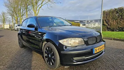Zwart Gebruikt 2008 BMW 116 Hatchback | € 3.295 (Eerlijke prijs)