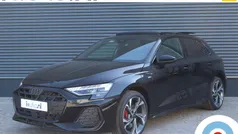 Zwart Gebruikt 2023 Audi A3 Sportback e-tron Competition Sedan | € 52.745