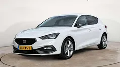 Wit Gebruikt 2022 Seat Leon FR Hatchback | € 21.490 (Super prijs)