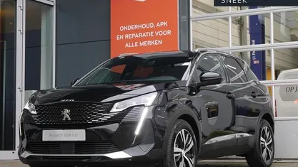 Zwart Gebruikt 2024 Peugeot 3008 GT SUV | € 30.945 (Eerlijke prijs)