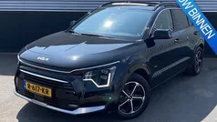 Zwart Gebruikt 2022 Kia Niro SUV | € 30.900 (Eerlijke prijs)