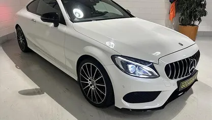 Wit Gebruikt 2018 Mercedes C250 AMG line Coupé | € 28.850 (Eerlijke prijs)