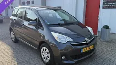 Gebruikt 2012 Toyota Verso-S MPV | € 8.950 (Eerlijke prijs)