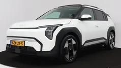 Wit metallic Gebruikt 2025 Kia EV3 4 SUV | € 38.950 (Super prijs)