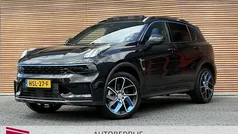Zwart Gebruikt 2023 Lynk & Co 01 SUV | € 29.900 (Eerlijke prijs)