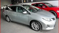 Grijs Gebruikt 2013 Toyota Auris Touring Sports Executive Stationwagen | € 9.559 (Eerlijke prijs)